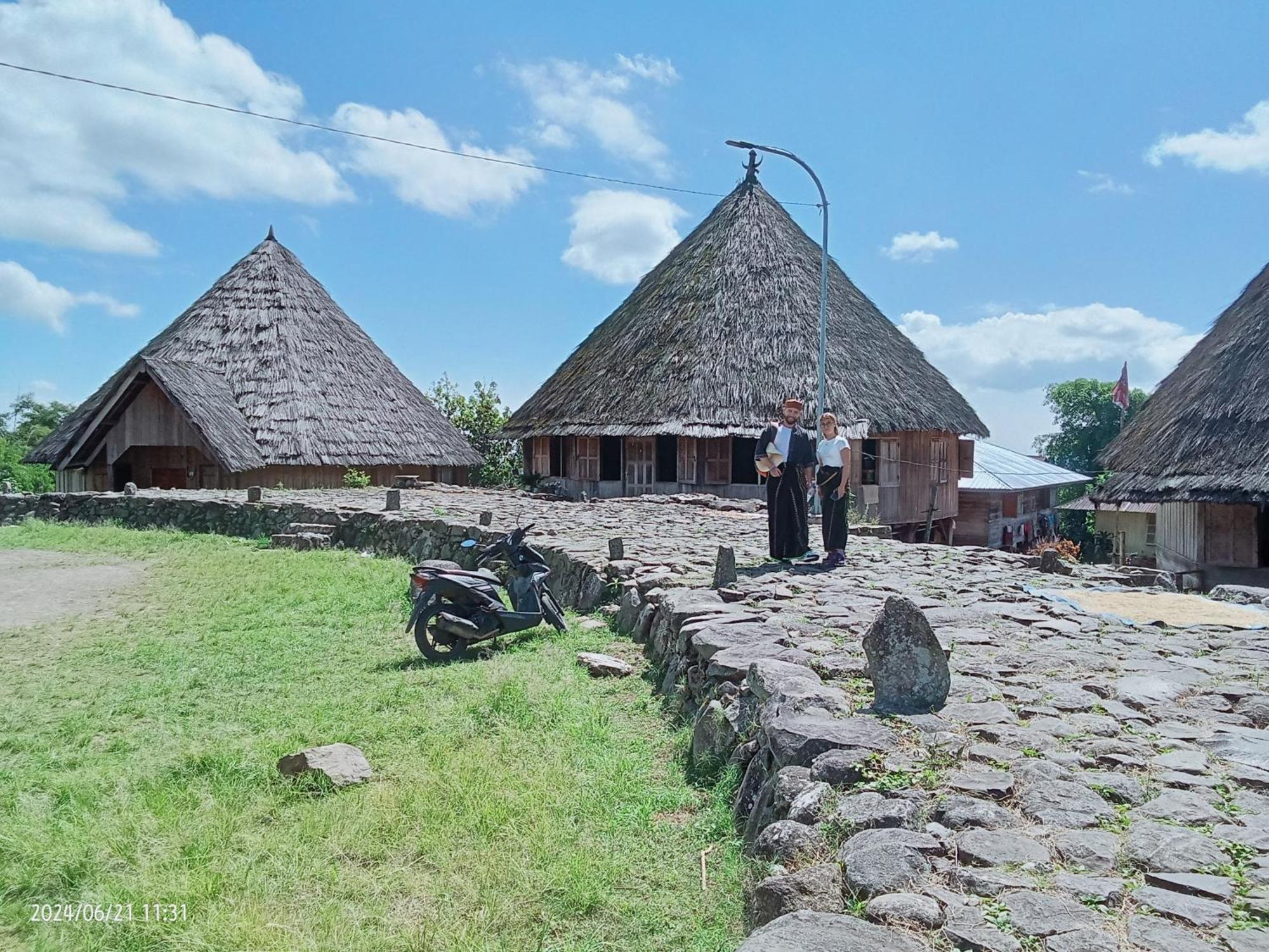 Petra Homestay Bangka Leda Ruteng Luaran gambar